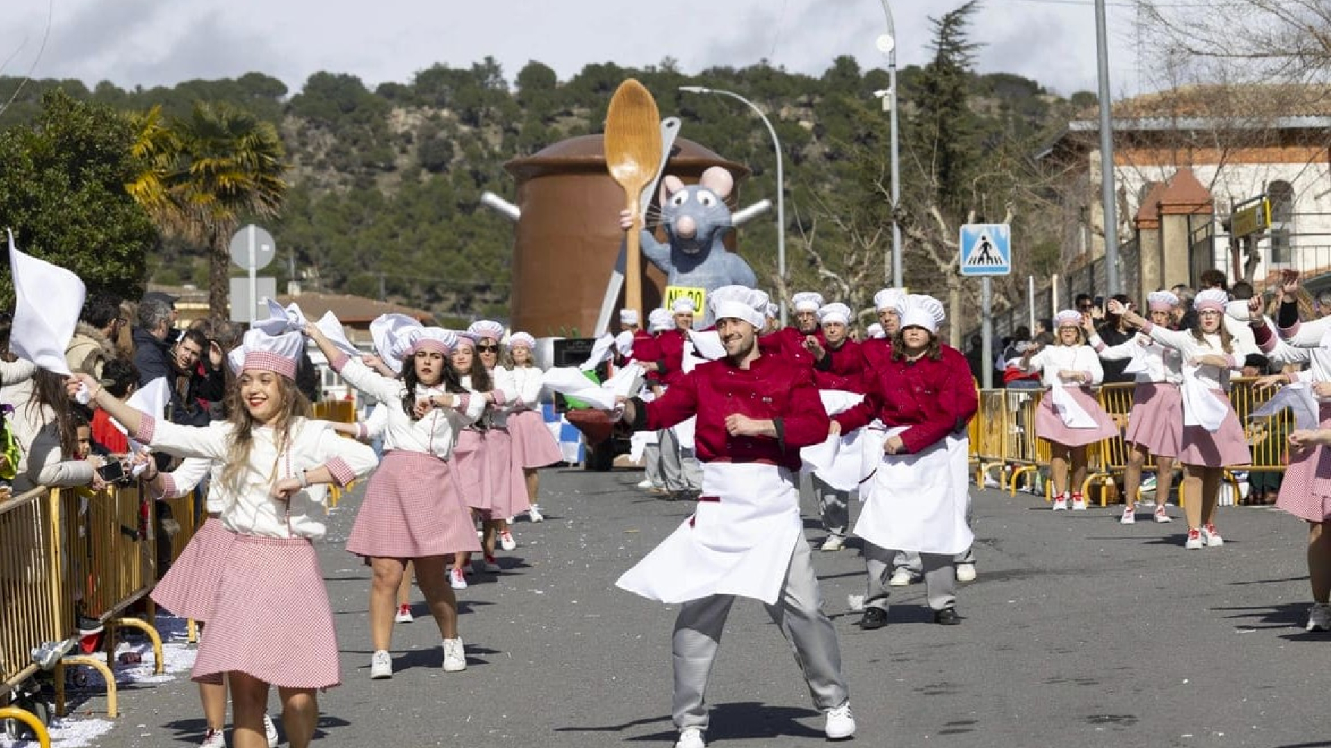 Desfile Provincial de Carrozas y Comparsas